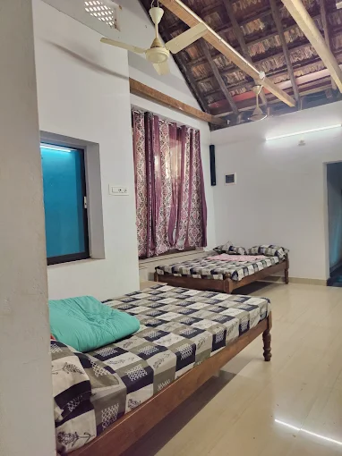 Lewis Homestay room